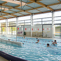 Saint-Aubin-le-Cloud piscine communautaire, bassin intérieur chauffé